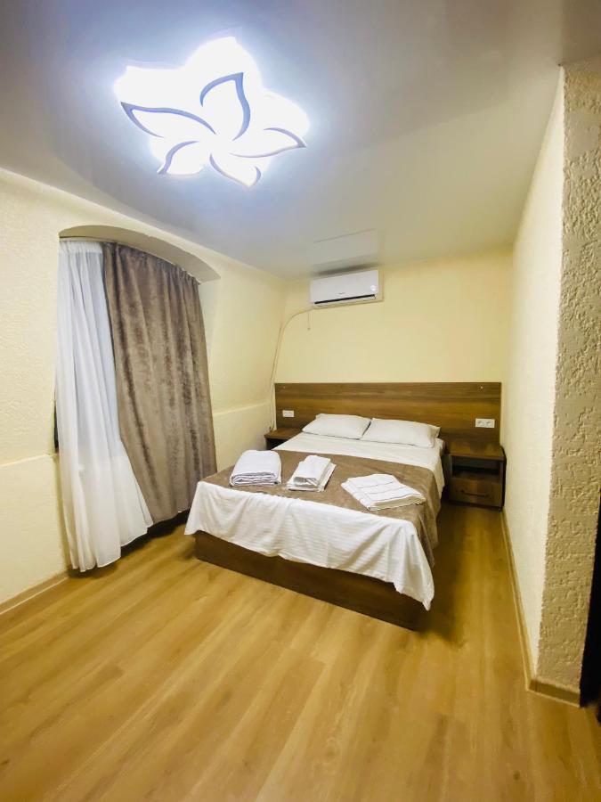Hotel Sunrise Kutaisi Exterior photo